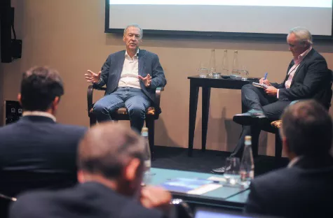 Schiaretti disertó en Buenos Aires 2