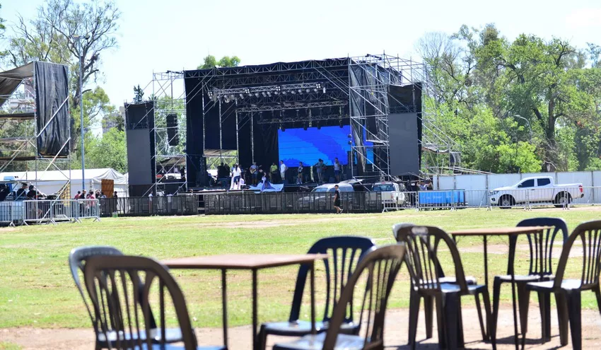 festival-del-humor-choripan-03_ prensa Municipalidad