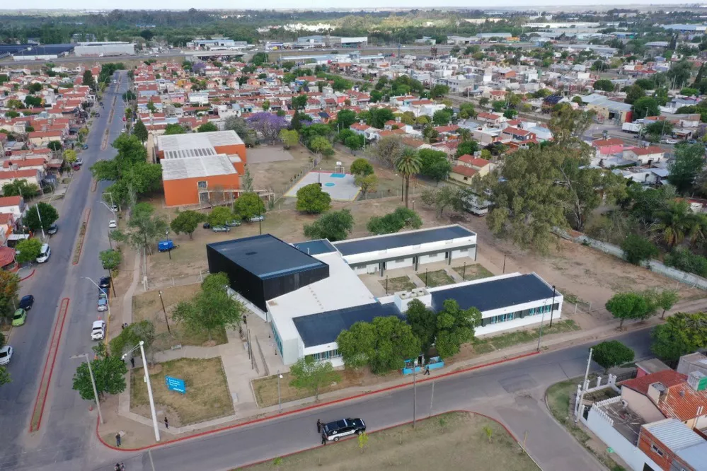 EL OBJETIVO FOTO CENTRO BARRIAL SCHIARETTI LLARYORA 2