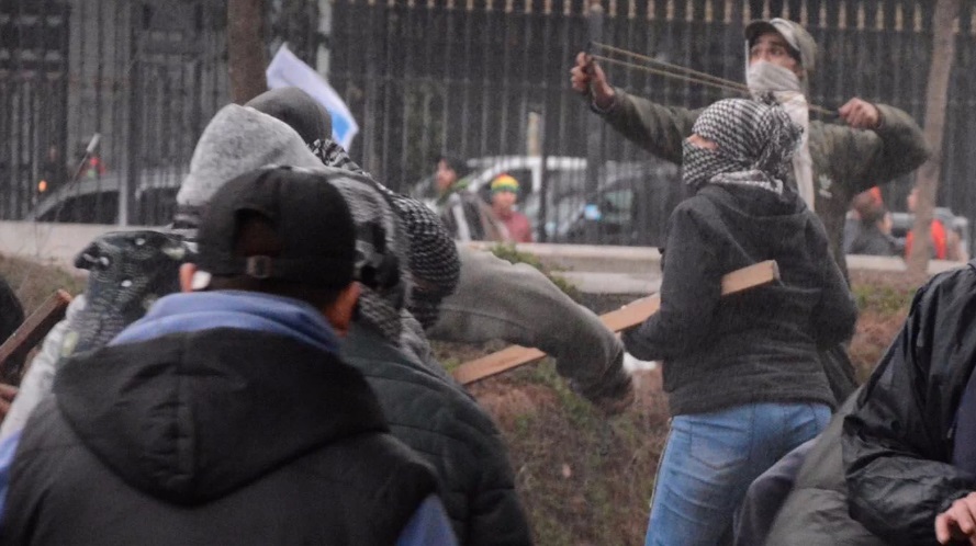 Acampe 9 de Julio policias 2