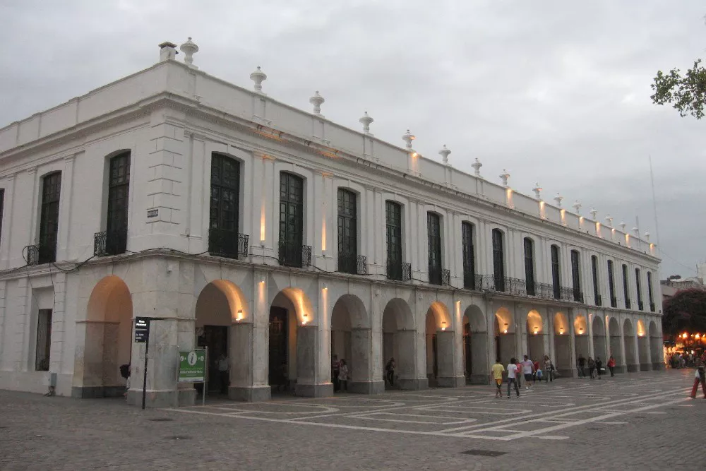 Cabildo_de_Córdoba_a_la_tarde