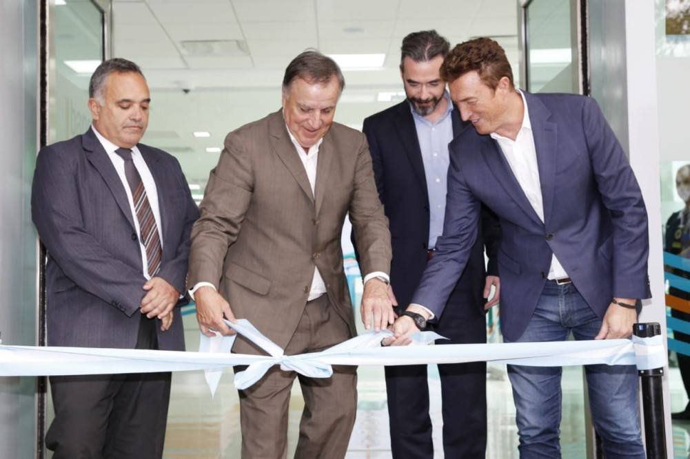 Bancor  Más corte de cinta