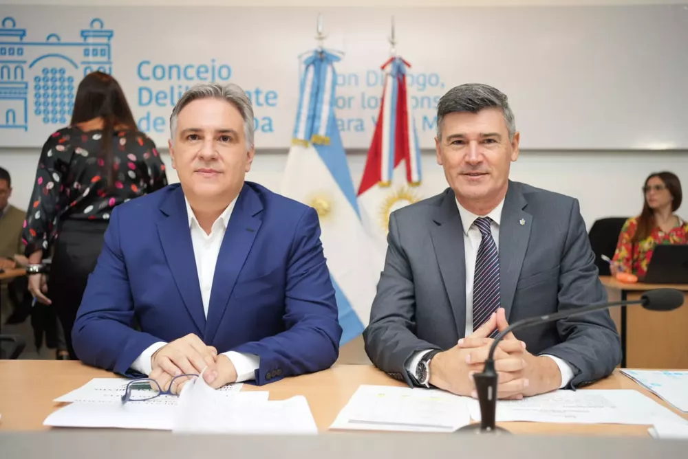 llaryora y passerini