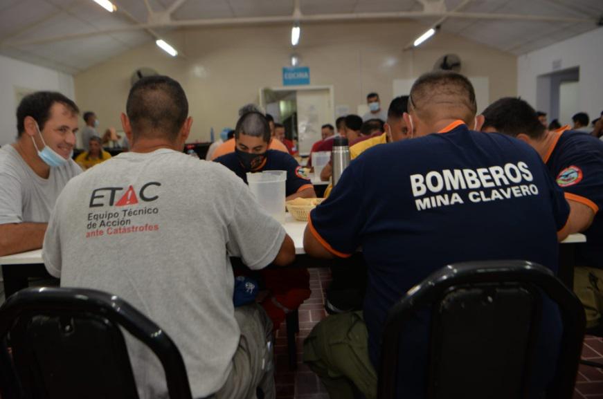 comitiva cordobesa que va a colaborar en el combate contra el fuego de Corrientes