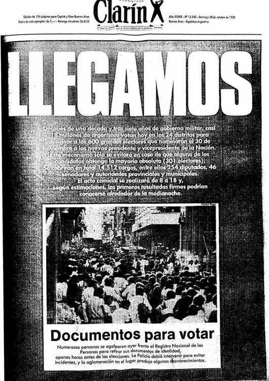 EL OBJETIVO ESPECIAL 40 AÑOS DE DEMOCRACIA TAPA CLARIN 301083