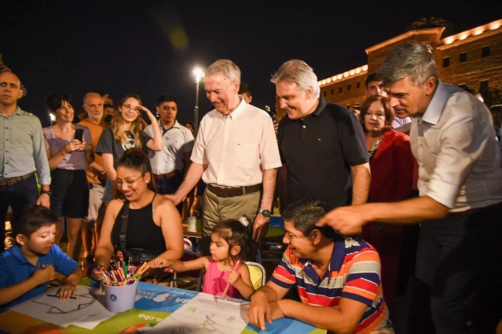 EL OBJETIVO FOTO PASEO GÜEMES 3