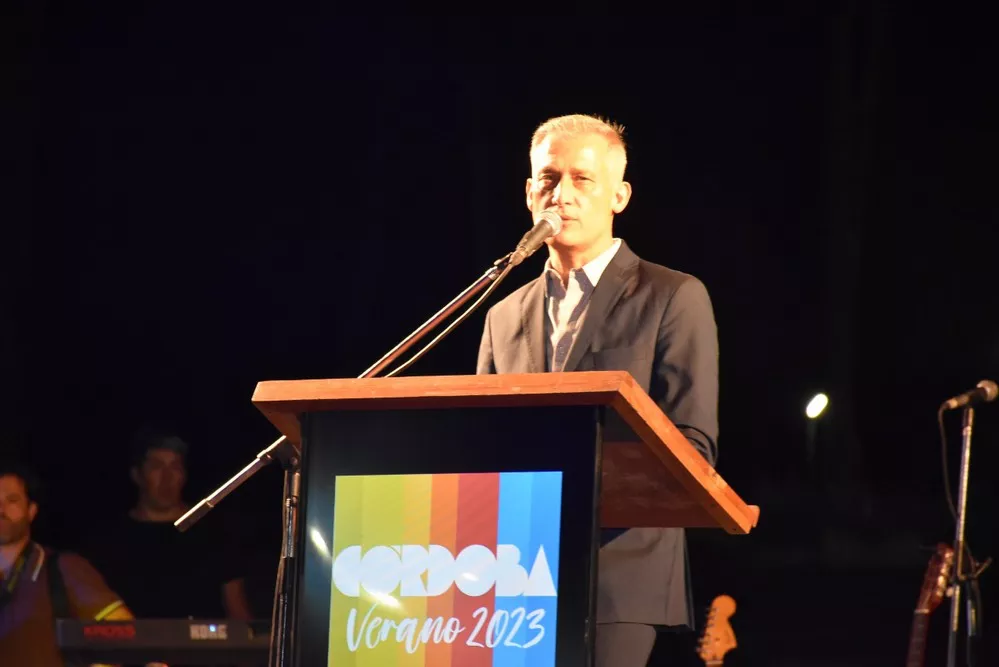 EL OBJETIVO FOTO AVILES PRESENTACION TEMPORADA