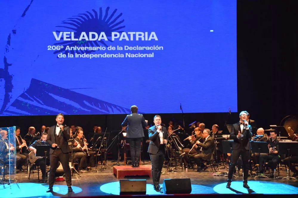 EL OBJETIVO FOTO VELADA DE GALA CBA 2