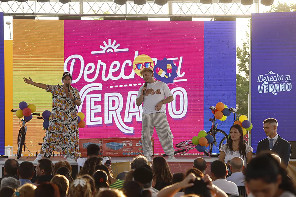 EL OBJETIVO FOTO DERECHO AL VERANO 2