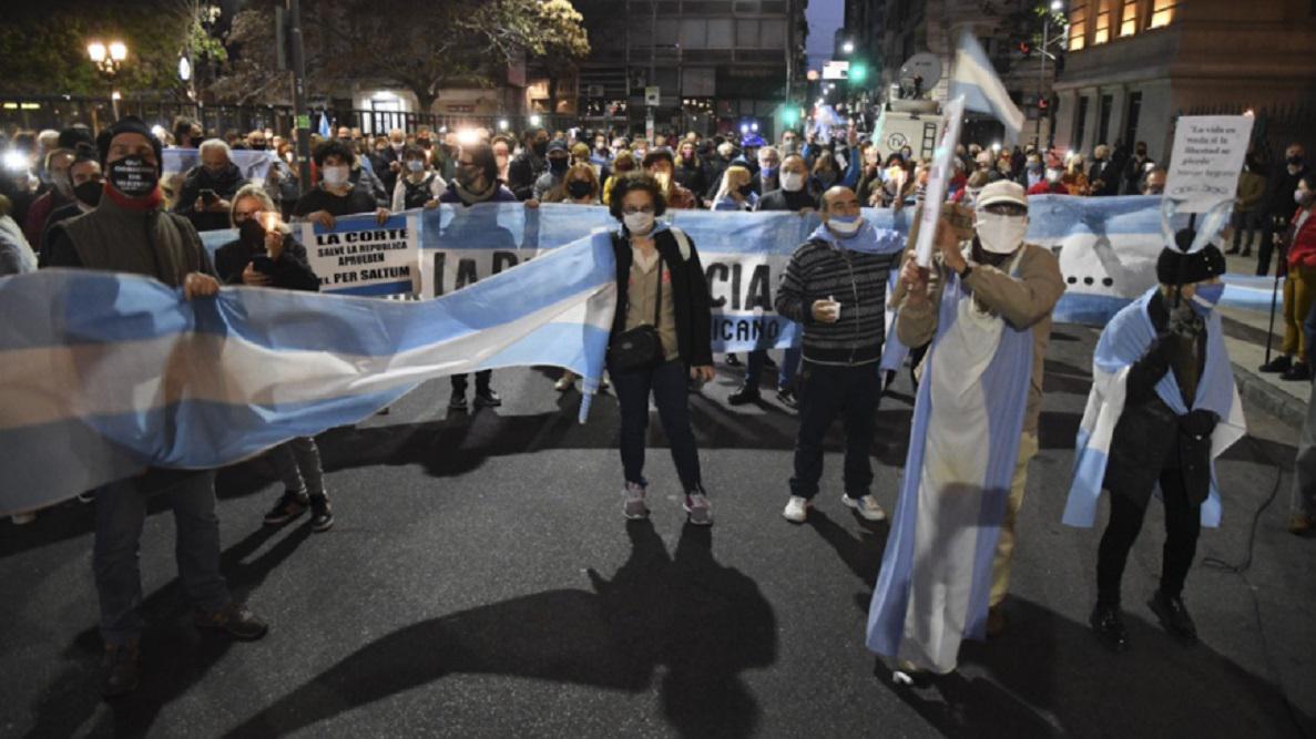 Protesta en Tribunales 01
