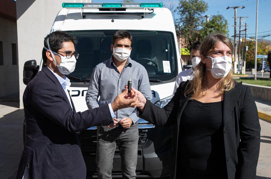 Alta Gracia: el Hospital Arturo Illia sumó una ambulancia de alta  complejidad