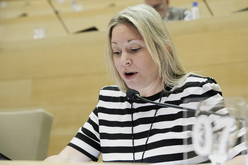 Julieta Rinaldi-legislatura_ prensa Legislatura