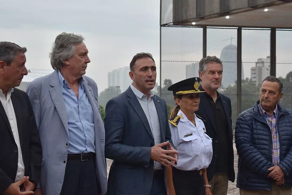 ministro de Gobierno y Seguridad Julián López