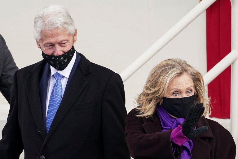 El expresidente Bill Clinton y su esposa Hillary.