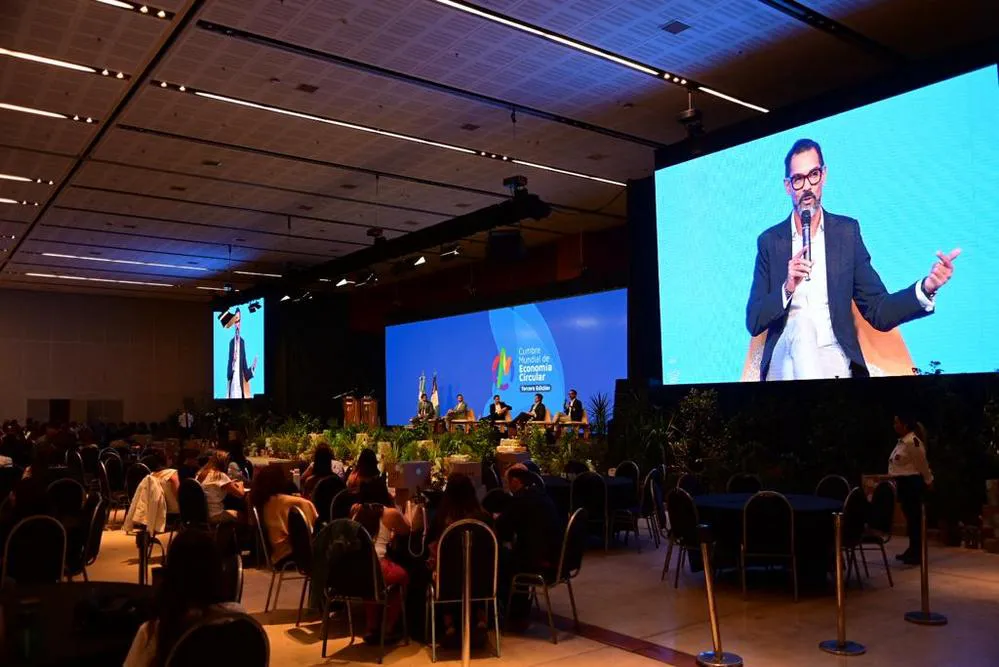 EL OBJETIVO FOTO CUMBRE ECONOMIA CIRCULAR 2023 2