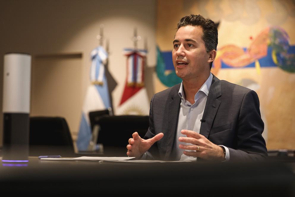 Manuel-Calvo-con-embajador-argentino-en-EEUU-11