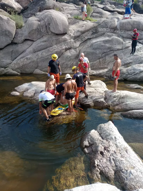 guardavidas mina clavero