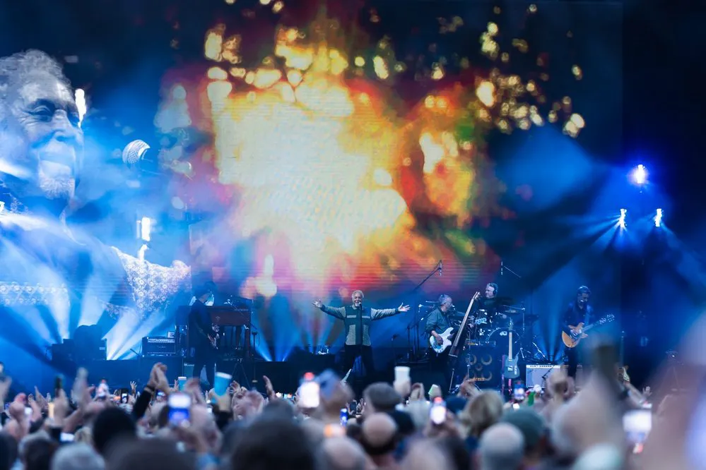 EL OBJETIVO FOTO TOM JONES TWITTER 2