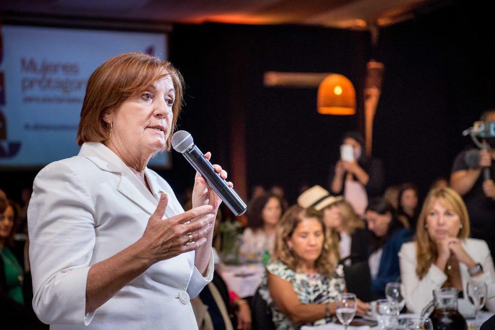 Alejandra Vigo lideresas 8M