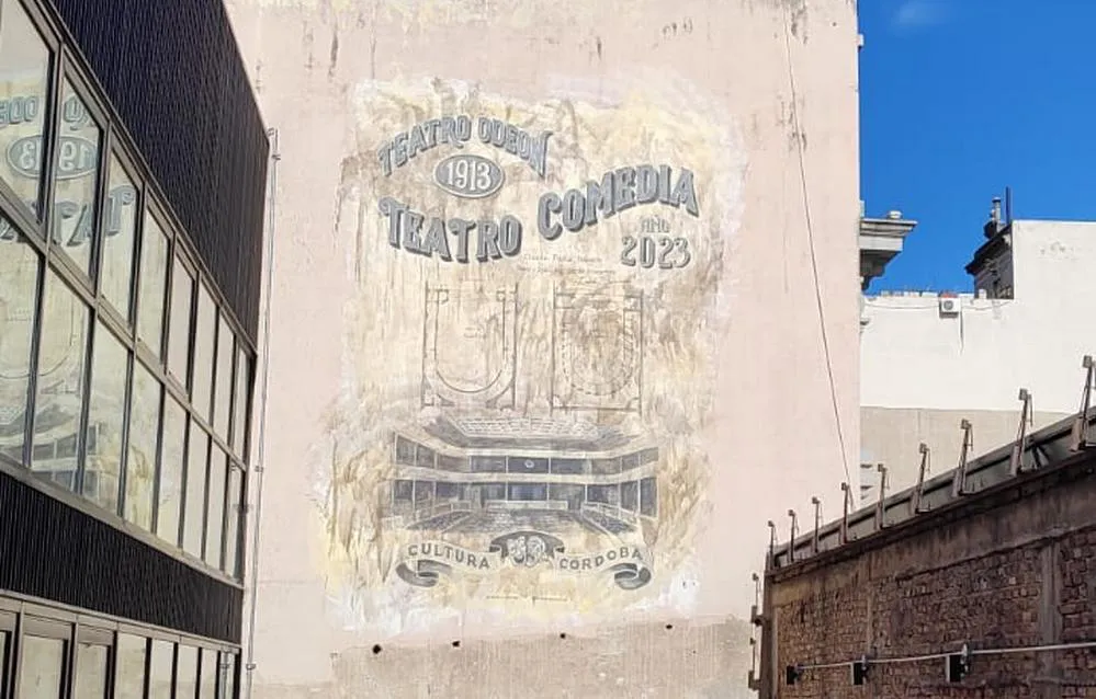 EL OBJETIVO ESPECIALES TEATRO COMEDIA 200