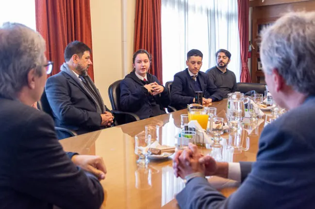 estudiantes del Colegio Monserrat 3