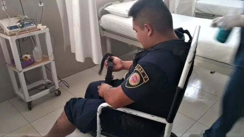 policía