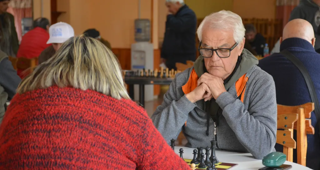 córdoba juega ajedrez