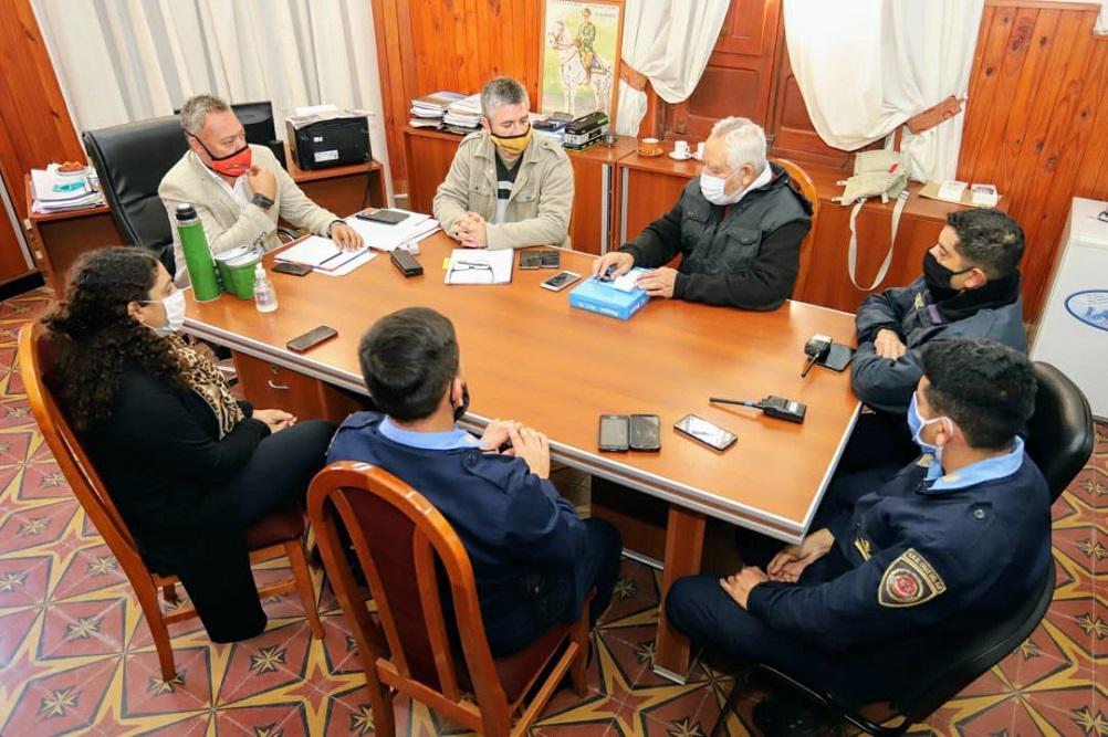 Autoridades con intendente Claudio Farias