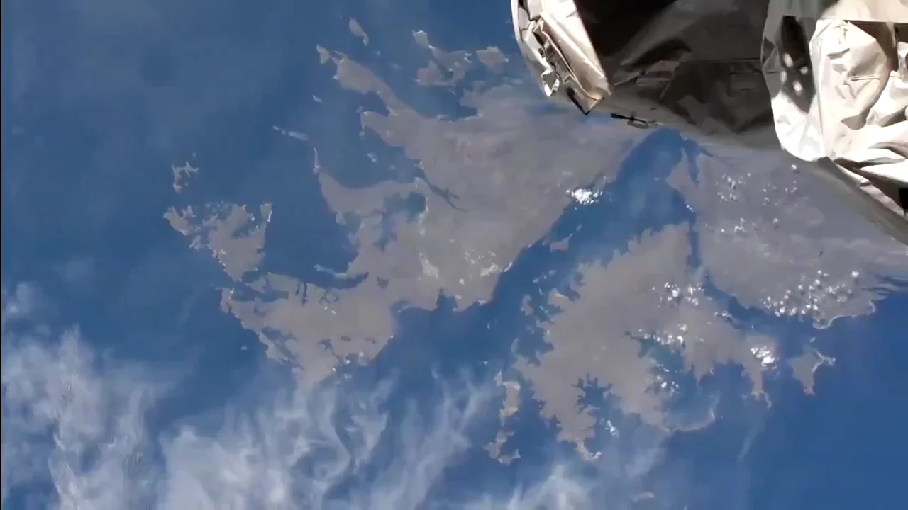 X2Twitter.com_-7sYKExExlxCi3ni_720p