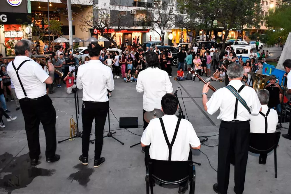 EL OBJETIVO FOTO Lanzamiento-CBAJAZZ202202