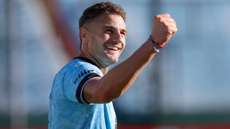 El delantero Pablo Vegetti, de penal, marcó el único gol del encuentro en el estadio Julio Humberto Grondona.