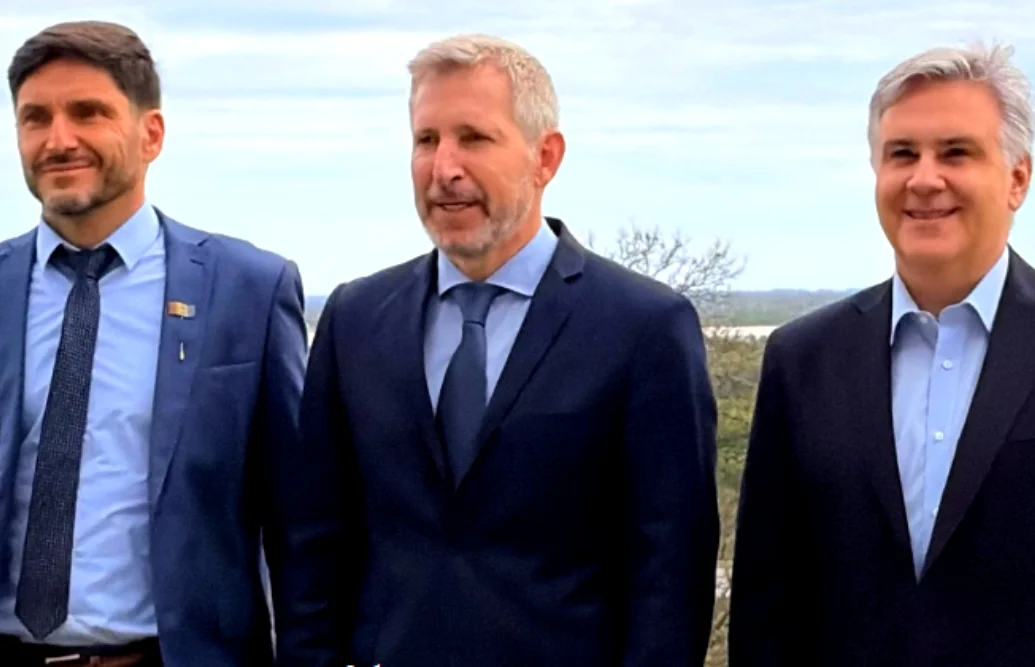 gobernadores de Entre Ríos, Rogelio Frigerio, de Santa Fe, Maximiliano Pullaro y Llaryora