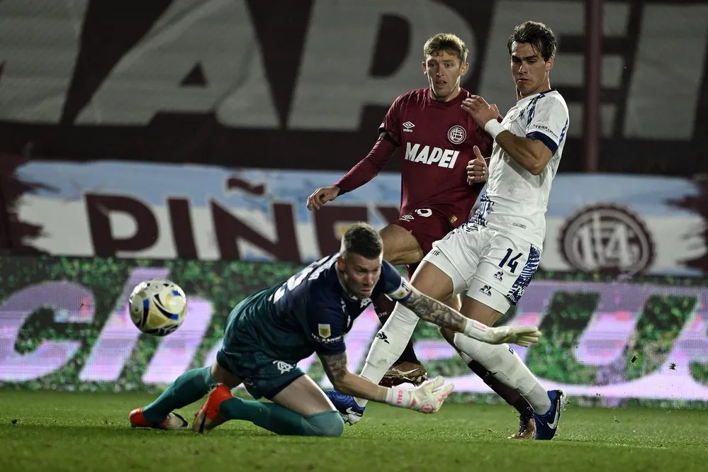 EL OBJETIVO FOTO LANUS TALLERES GOL LANUS X LANUS