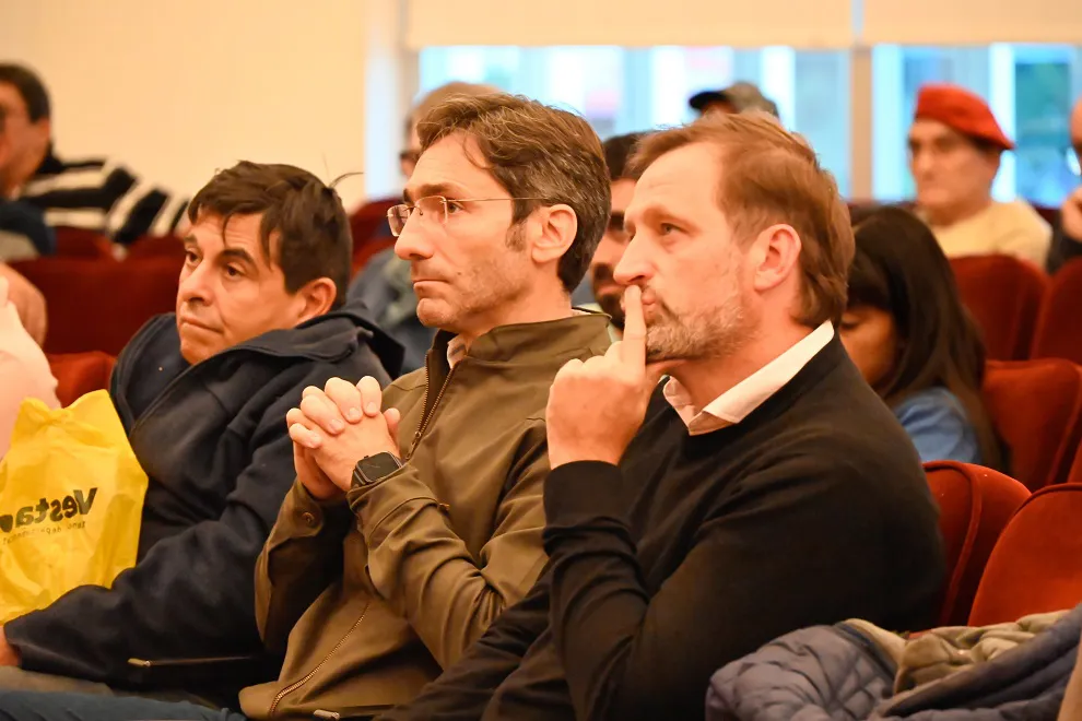 Desmalvinizados con historia