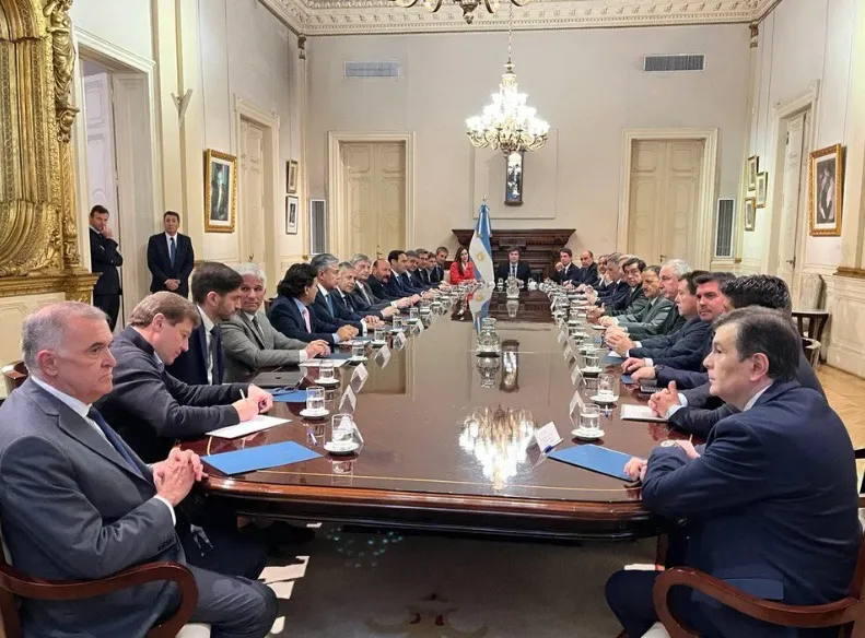 reunión de Milei con los gobernadores
