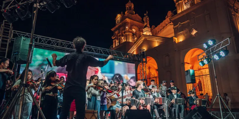 explanada-catedral-conciertos_ prensa Municipalidad