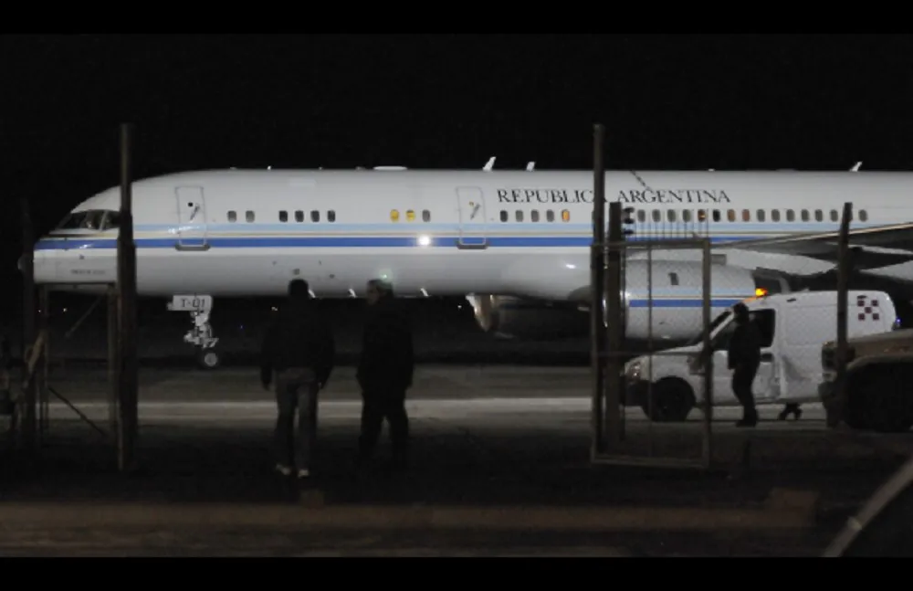 Milei vuelo a tucumán