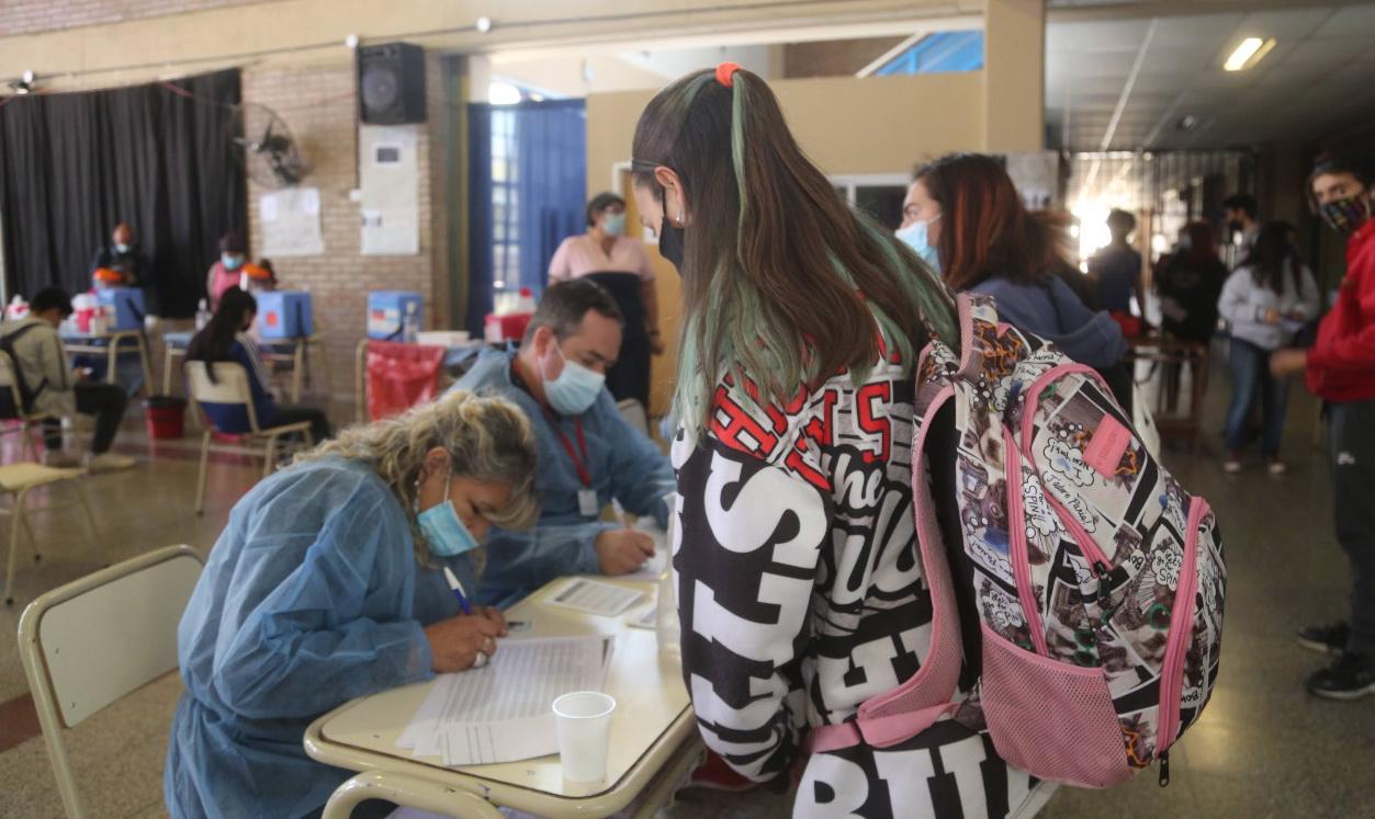 vacunacion-escuelas_ cba.gov.ar