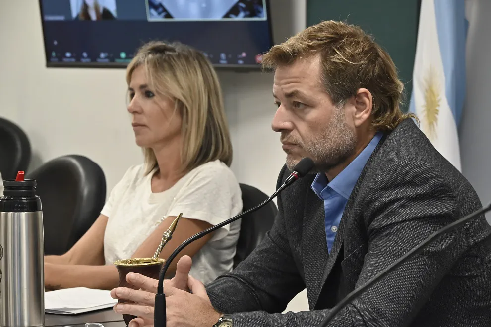 designar a nuevos fiscales