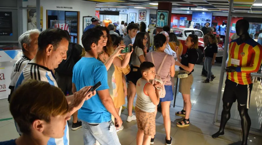 noche de los museos kempes