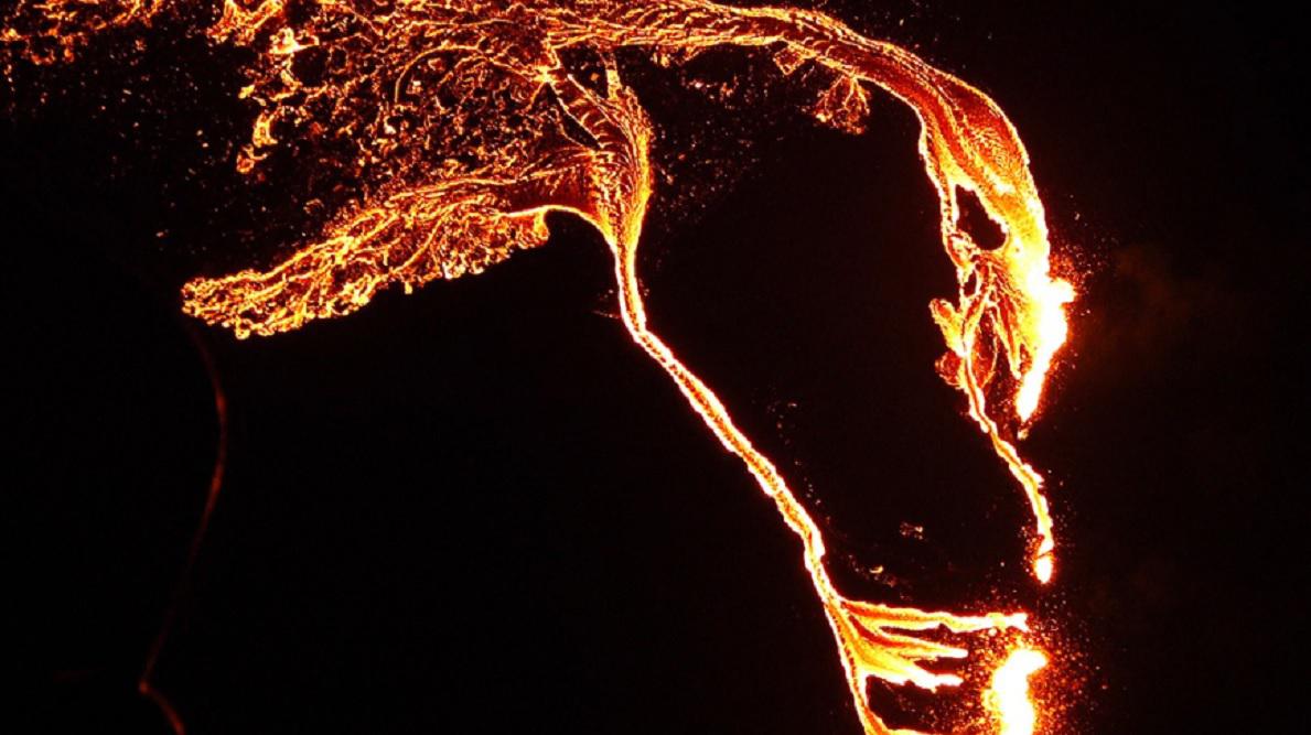 erupción de un volcán islandia 1