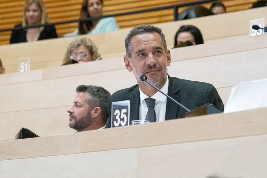 Miguel-Siciliano_ prensa Legislatura