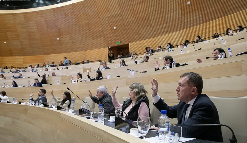 Sesion-Ordinaria-legislatura_ cba.gov.ar