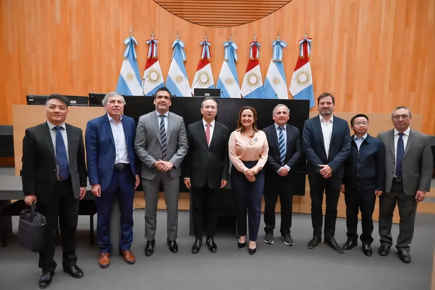 prunotto-embajador-de-china_ prensa Legislatura