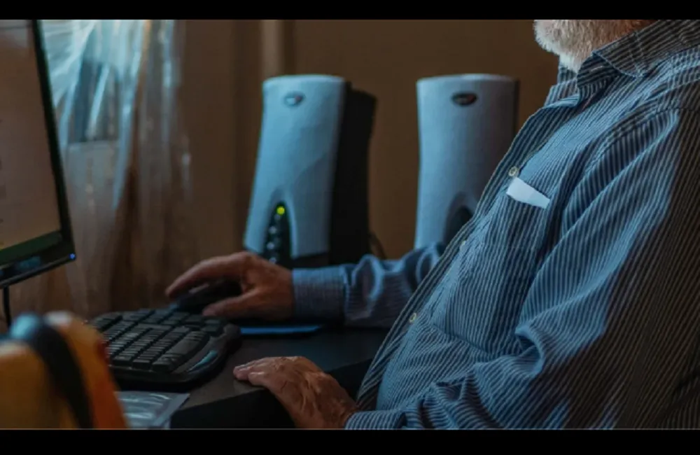 Jubilado pornografia infantil