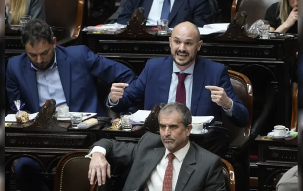 Diputados Santiago Santurio LLA