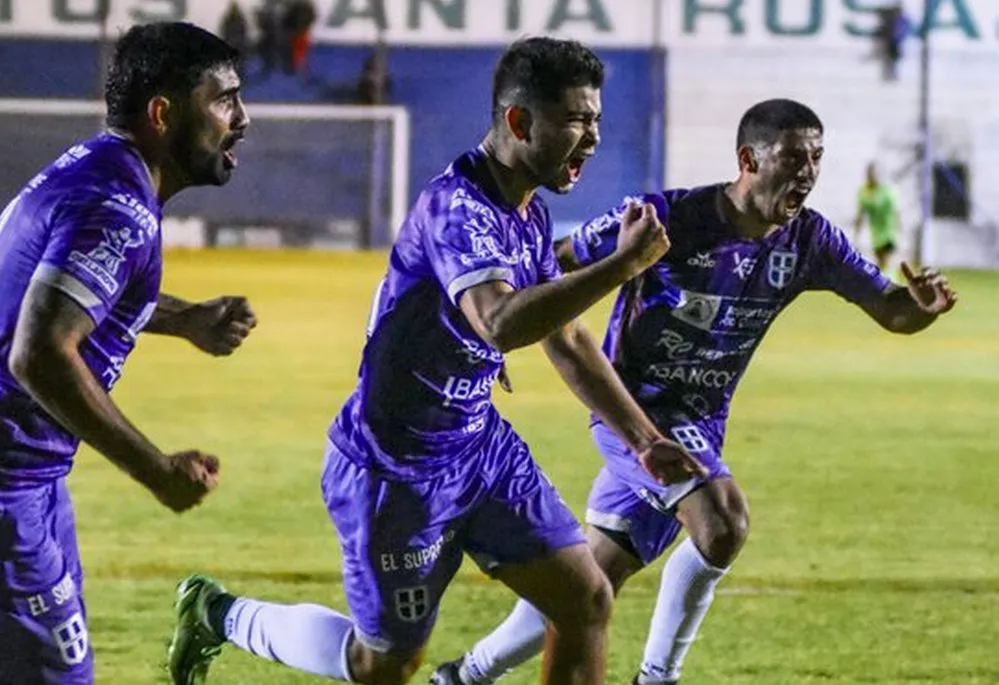 EL OBJETIVO FOTO ATENAS RC HURACAN LH 1