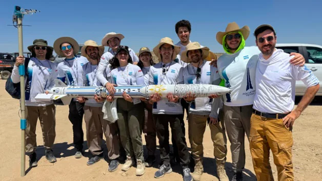 Estudiantes argentinos diseñaron un cohete supersónico 2