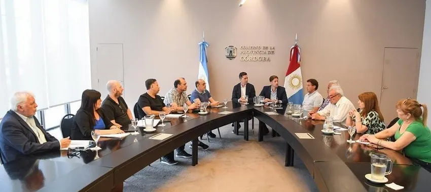 Calvo-acuerdo Provincia-gremios estatales_ cba.gov.ar