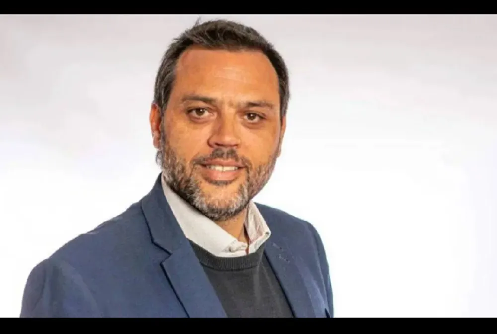 Gastón Burlón